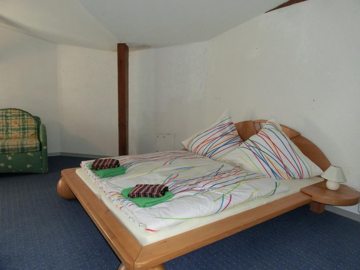 Domane Neu Gaarz Hostel Chambre photo